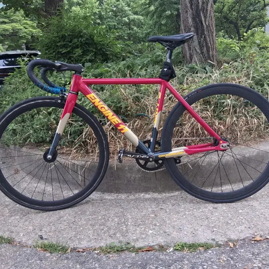 [BUNJANG] Engine Critdi Pushia Handlebar, Stem, Crankset, and Pedals / 엔진 크릿디 푸시아 판/대 급처