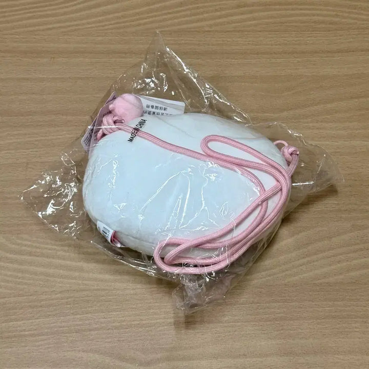 [BUNJANG] Chiikawa Stuffed Doll Crossbody Bag / 치이카와 인형 크로스 가방