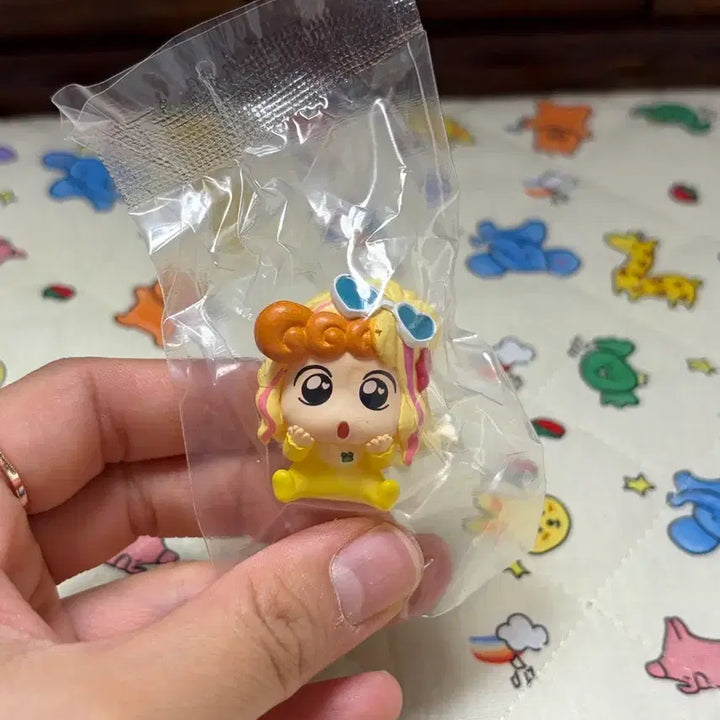 [BUNJANG] Gya-ru Chibi-usa Gacha Figure (Crayon Shin-chan) / 갸루 짱아 가챠 피규어(짱구는 못말려)