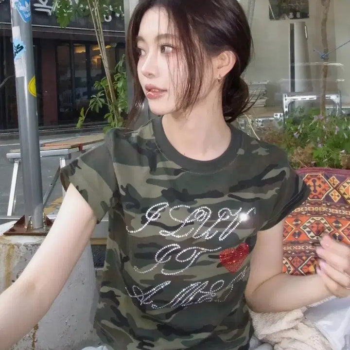 [SOLD OUT] 아메스 카모 반팔 AMES HOTFIX CROP TEE CAMO