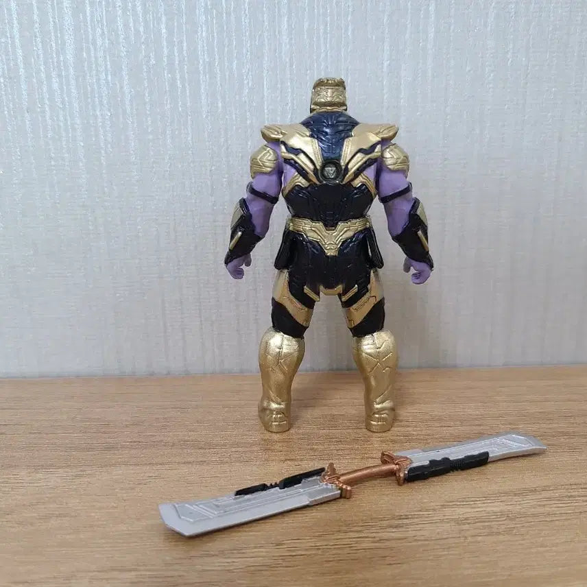 [BUNJANG] Takara Tomy Metacore Thanos Endgame Figure / 타카라토미 메타코레 타노스 엔드게임