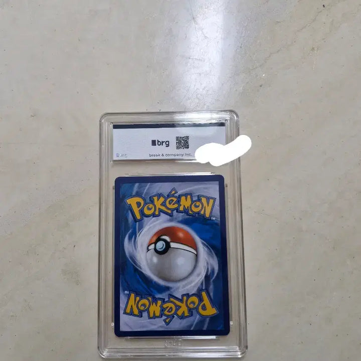 [BUNJANG] Pokemon TCG Pikachu Graded Card 9 / 포켓몬 카드 통째로 삼켜진 피카츄 brg 9