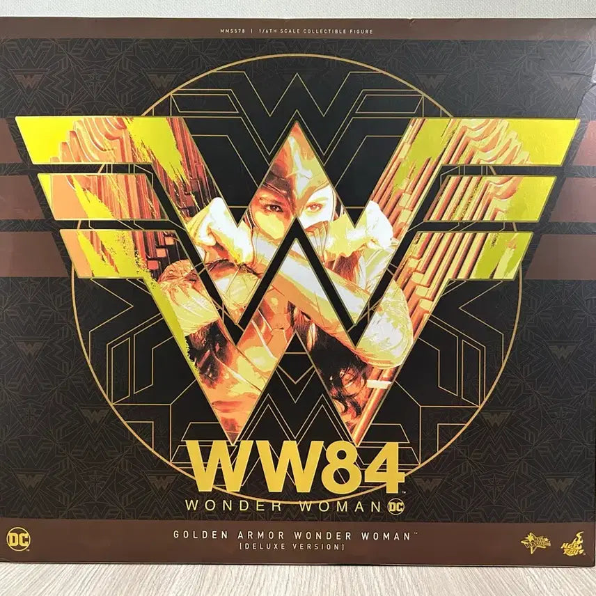 [BUNJANG] Hot Toys MMS578 Wonder Woman Gold Armor Deluxe Version / 핫토이 mms578 원더우먼 골드아머