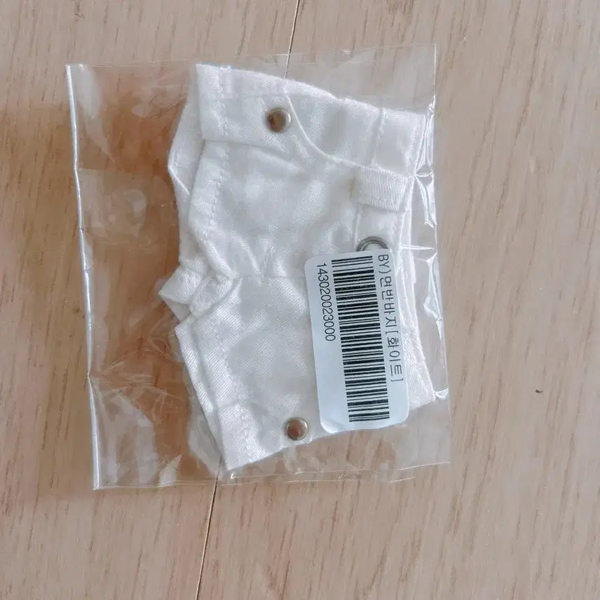 [BUNJANG] USD Size White Shorts for Dolls / usd 인형 화이트 반바지 새상품