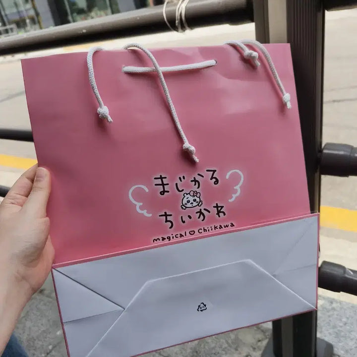 [BUNJANG] Magical Chiikawa Pop-up Store Shopping Bag / 매지컬 치이카와 팝업 스토어 쇼핑백 먼작귀