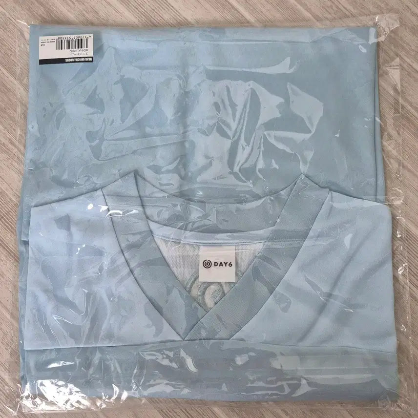 [BUNJANG] DAY6 10th Anniversary Japan Tour The DECADE Uniform (Sealed) / (미개봉) 데이식스 일본 엠디 유니폼