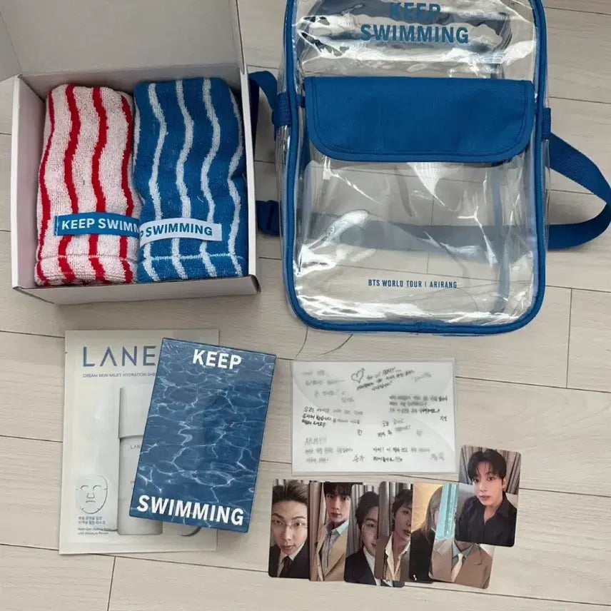 [BUNJANG] BTS World Tour Arirang Concert Lucky Draw Photocard Set / [포카 포함] 방탄 BTS 부산콘 입장 기프트 미개봉 풀세트