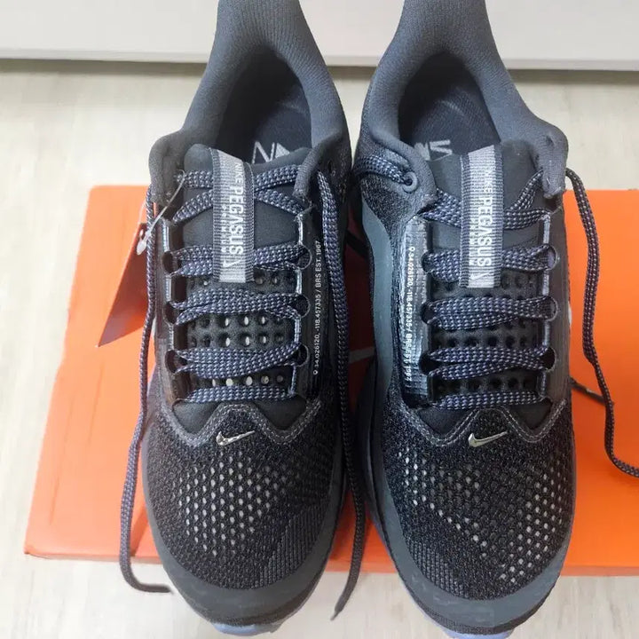 [BUNJANG] Nike Zoom Air Pegasus Premium Black Shoes (255) / 나이키 줌 에어 페가수스 프리미엄 블랙 255 새상품