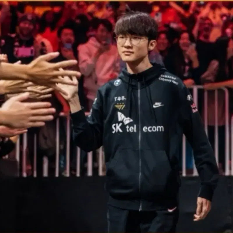 [BUNJANG] T1 Faker 2022 Worlds Marked Hoodie / [M] t1 2022 월즈 후드집업 페이커 마킹