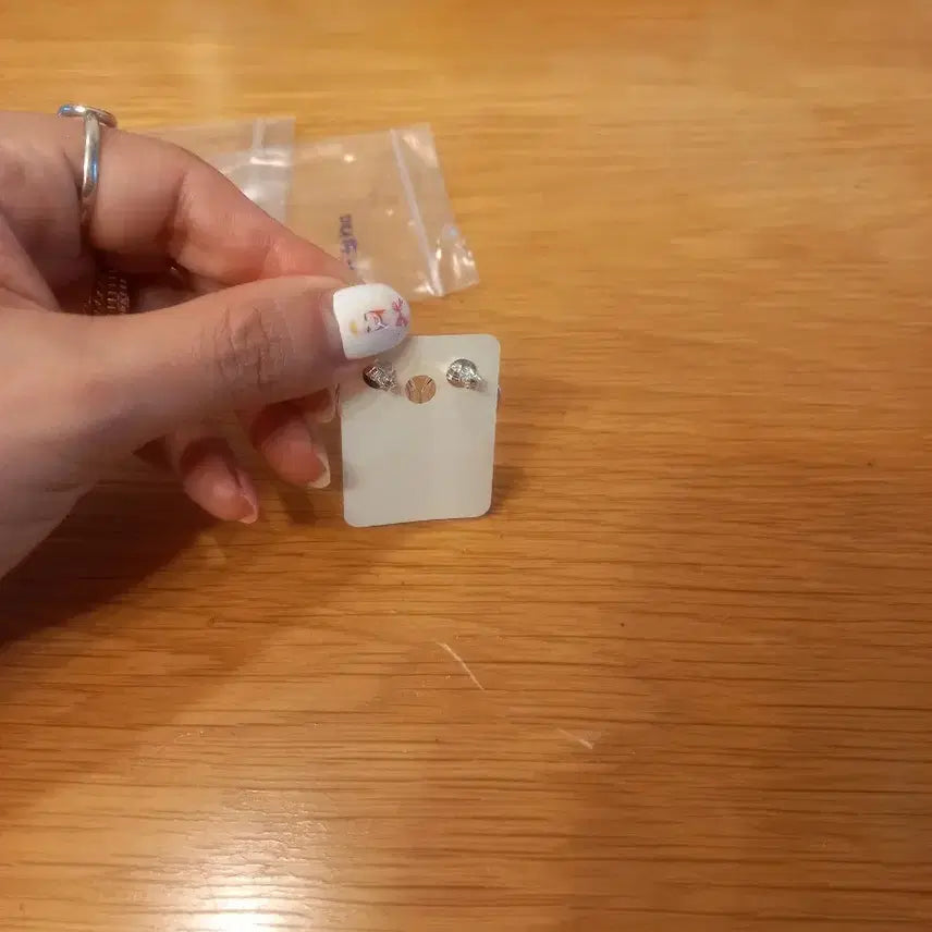 [BUNJANG] Sterling Silver 925 Knot Earrings / 실버925 링 매듭 귀걸이