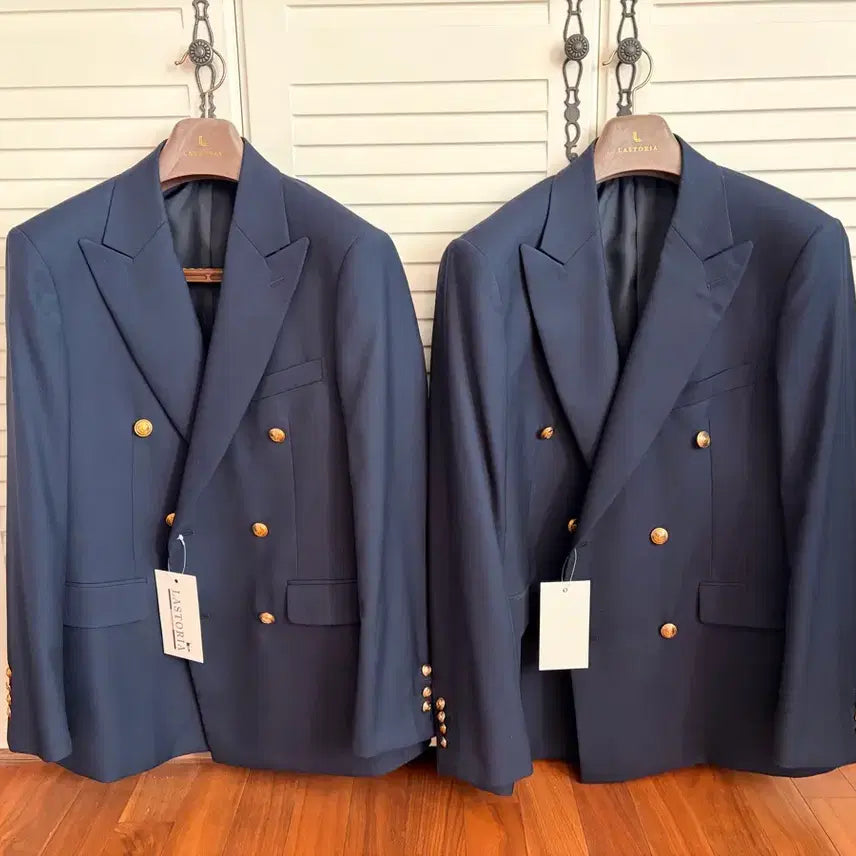 [SOLD OUT] 라스토리아 금장 더블 블레이저 자켓 (새제품)