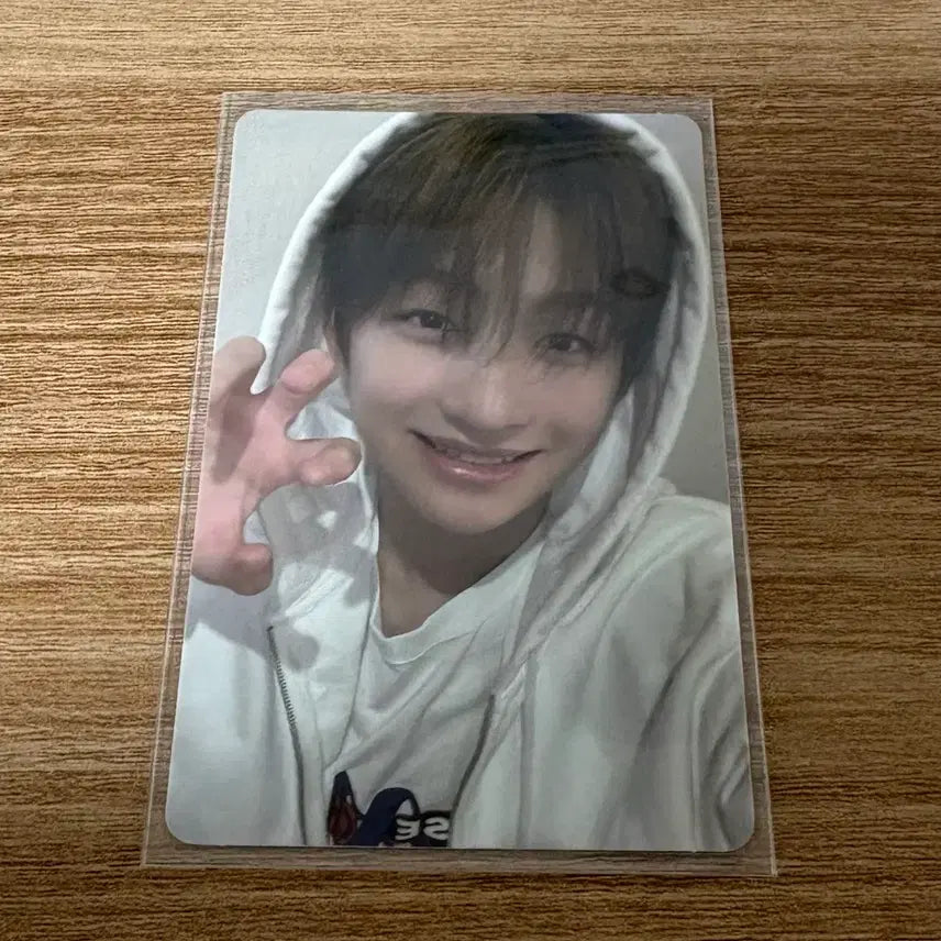 [BUNJANG] TWS Jihoon Hoodie Photocard / TWS 후드지훈