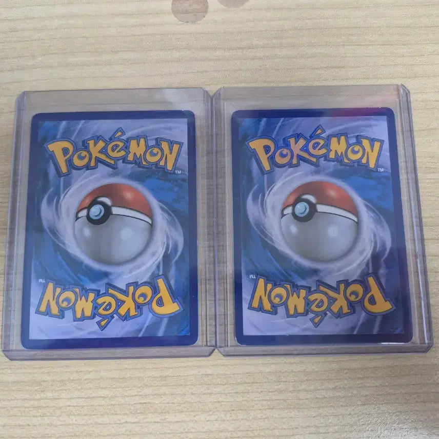 [BUNJANG] Pokemon Card Vaporeon V &amp; Espeon V Special Illustration Rare / 포켓몬카드 샤미드, 에브이, 블래키 특일 팝니다