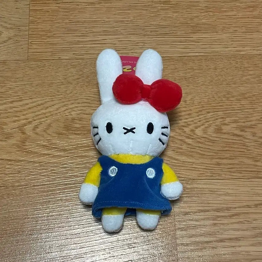 [BUNJANG] Miffy x Hello Kitty Plush Toy / 새상품) 미피 키티 인형 판매