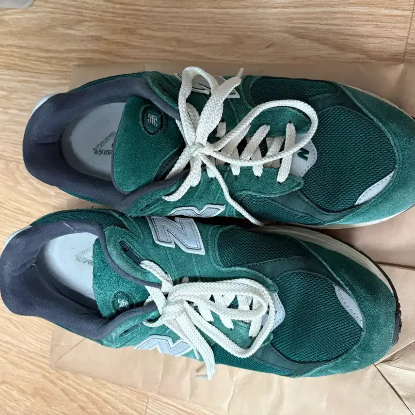 [BUNJANG] New Balance 2002R Sneakers / 뉴발란스 2002