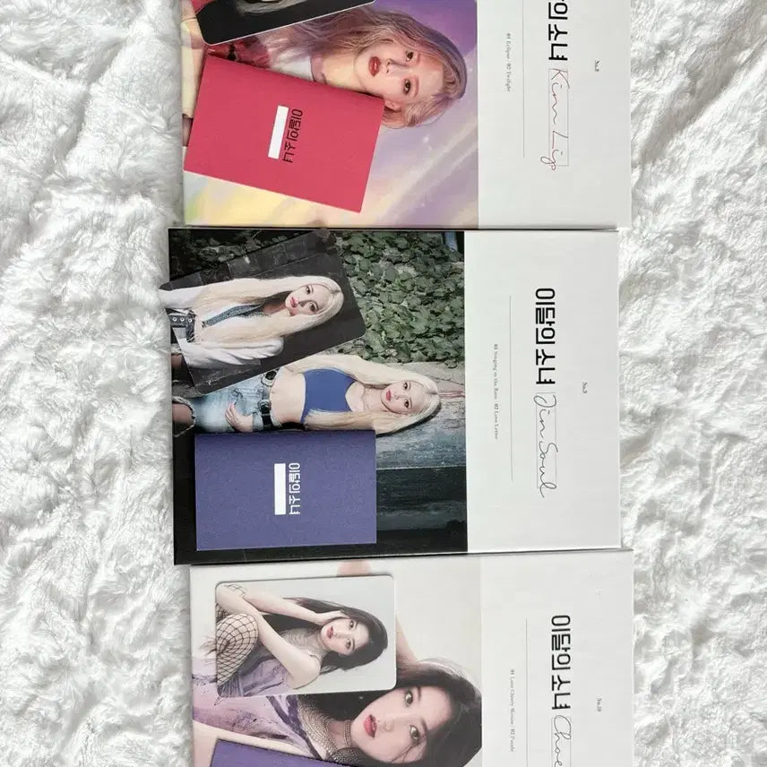 [BUNJANG] LOONA Kim Lip JinSoul Choerry Album Set Photocard Stamp Set / 이달의 소녀 앨범 김립 진솔 최리 세트 포카 도장판 포함