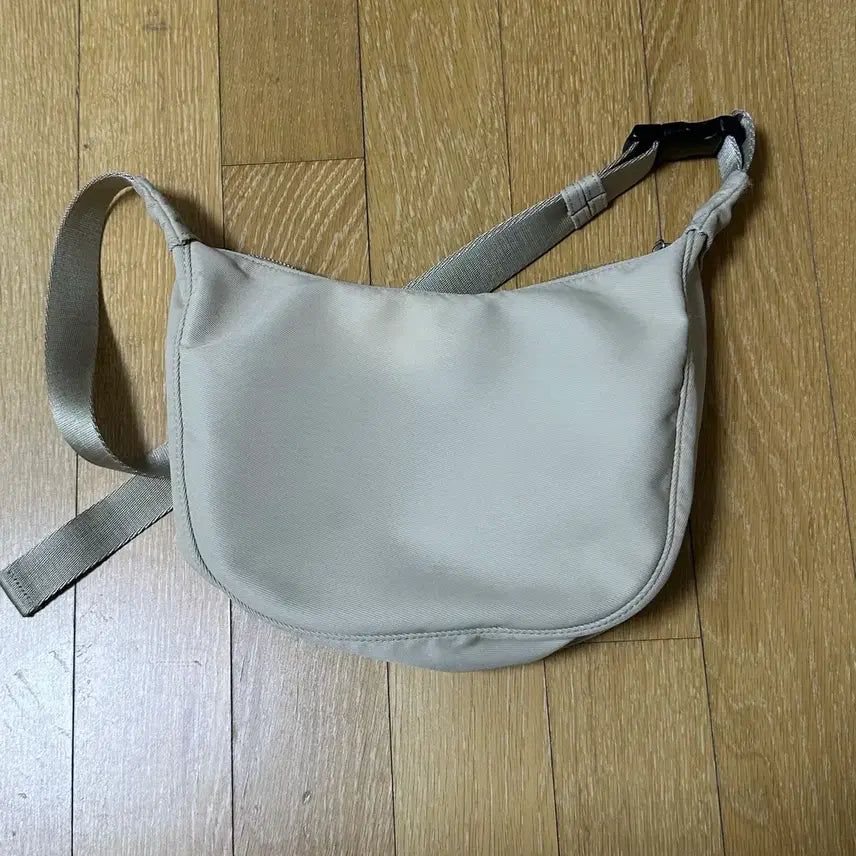 [BUNJANG] MinuteMute Clo Waist Bag Beige / 미닛뮤트 클로웨이스트 베이지 +더스트백 포함