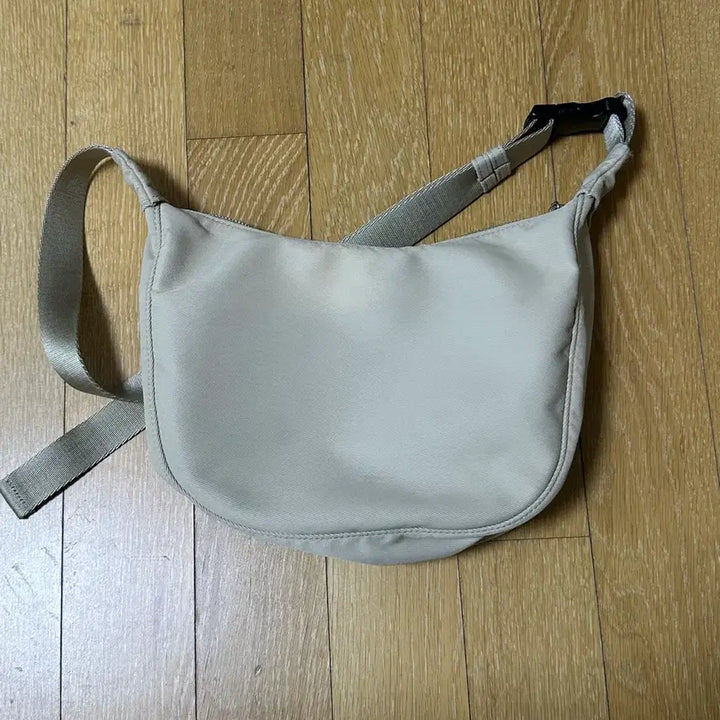 [BUNJANG] MinuteMute Clo Waist Bag Beige / 미닛뮤트 클로웨이스트 베이지 +더스트백 포함