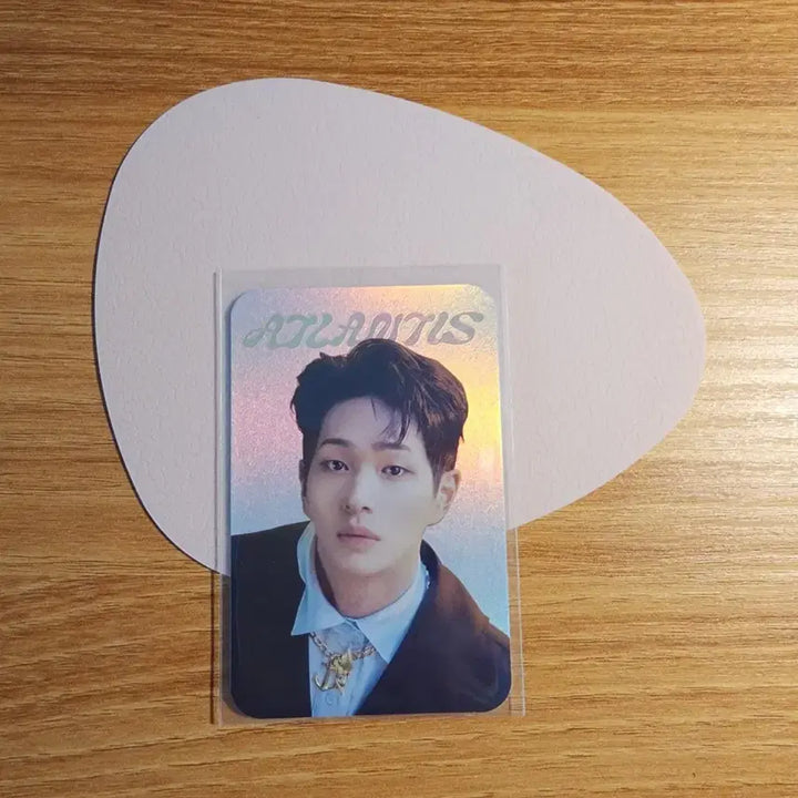 [BUNJANG] SHINee Onew ATLANTIS Hologram Photocard / 샤이니 아틀란티스 온유 홀로그램 포카