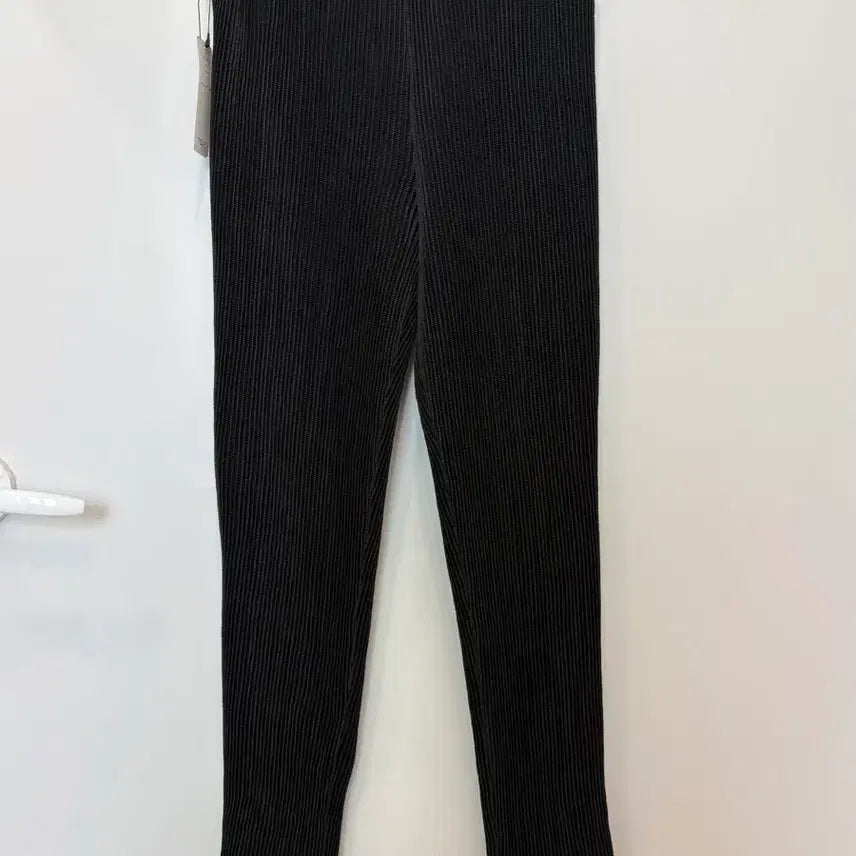 [SOLD OUT] 정품)((스피치오 신세계 플리츠 블랙 팬츠 택달림