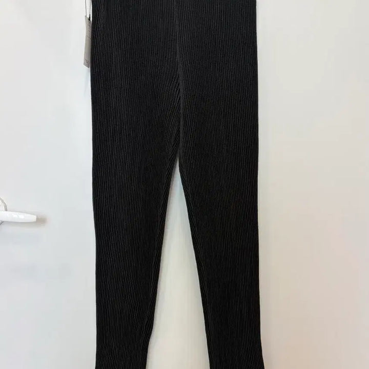 [SOLD OUT] 정품)((스피치오 신세계 플리츠 블랙 팬츠 택달림
