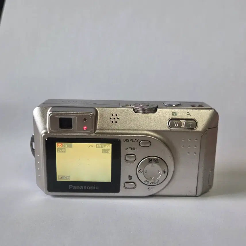 [SOLD OUT] 파나소닉 루믹스 DMC-F1 디지털카메라