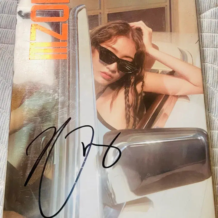 [SOLD OUT] 트와이스 지효 솔로 친필싸인 앨범 비매