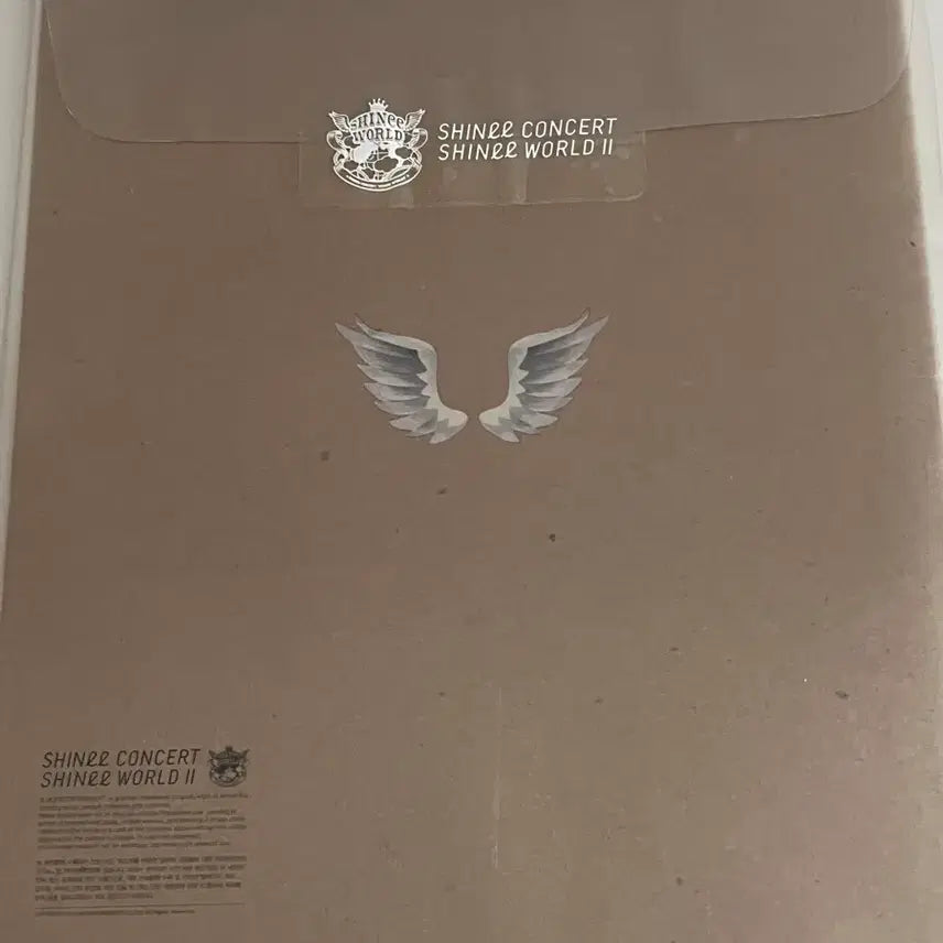 [BUNJANG] SHINee SHINee World II Brochure (Sealed) / 샤이니 콘서트 샤이니월드2 브로슈어(미개봉)