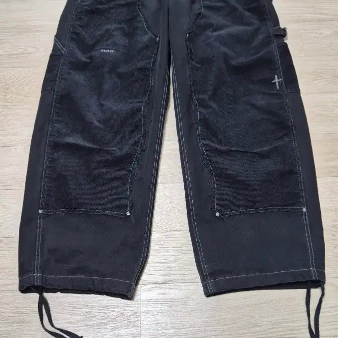 [SOLD OUT] 투스페이스 NEEWORK 블랙 카고 팬츠
