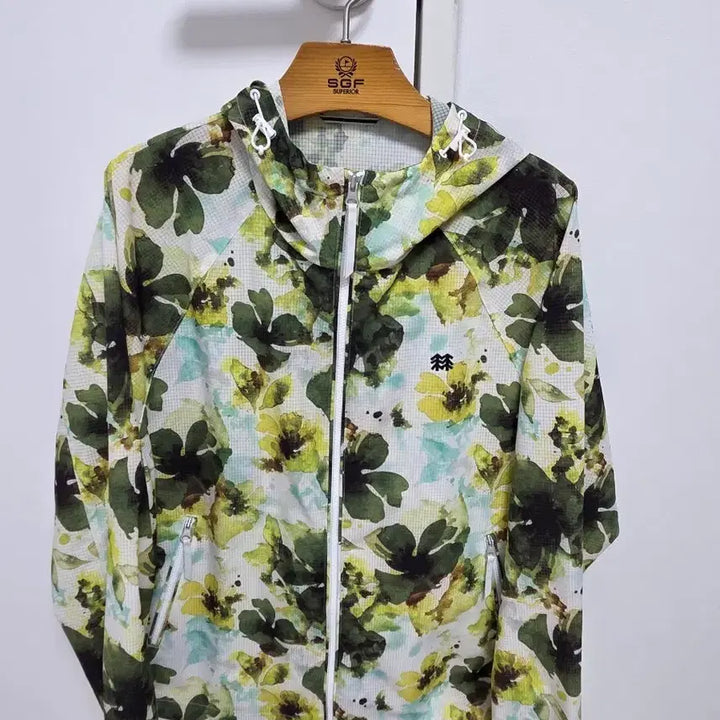 [SOLD OUT] 코오롱 여성 바람막이