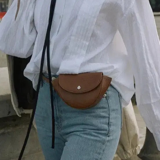 [BUNJANG] Avie Mua Croco Belt Bag / 아비에무아 크로커 벨트백