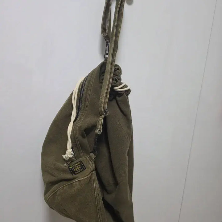 [BUNJANG] Houston Laundry Bag Small Olive / 휴스턴 런드리백