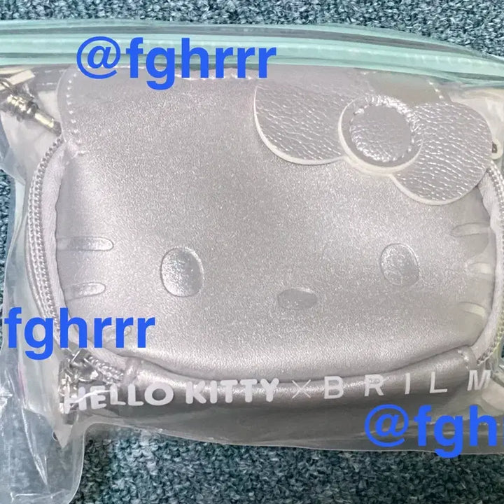 [BUNJANG] Hello Kitty x Brilmy Collaboration Silver Pouch (Sealed) / 일본 키티 파우치 실버 hello kitty x brilmy 미개봉