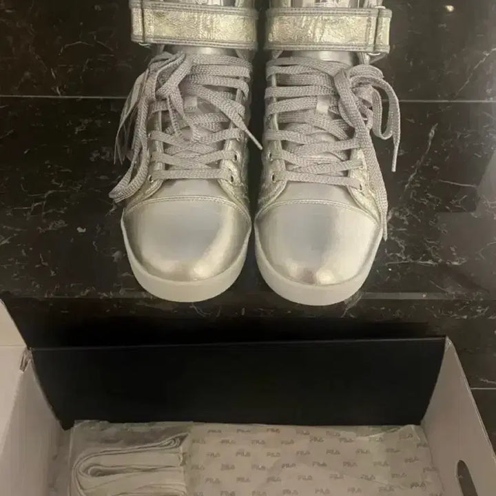 [BUNJANG] Big Bang Limited Edition Leather Sneakers / 빅뱅 리미티드에디션 신발 급처