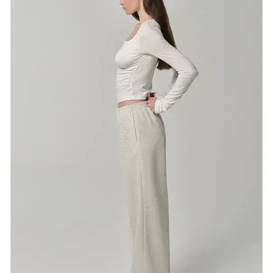 [SOLD OUT] 클리시어 클린 스퀘어넥 탑 화이트
