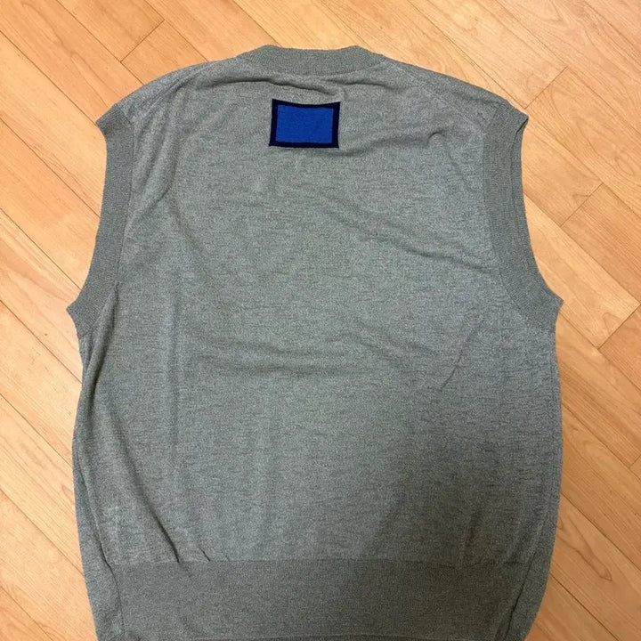 [BUNJANG] Document Logo Vest Khaki L / 도큐먼트 로고 베스트 카키 L사이즈 판매