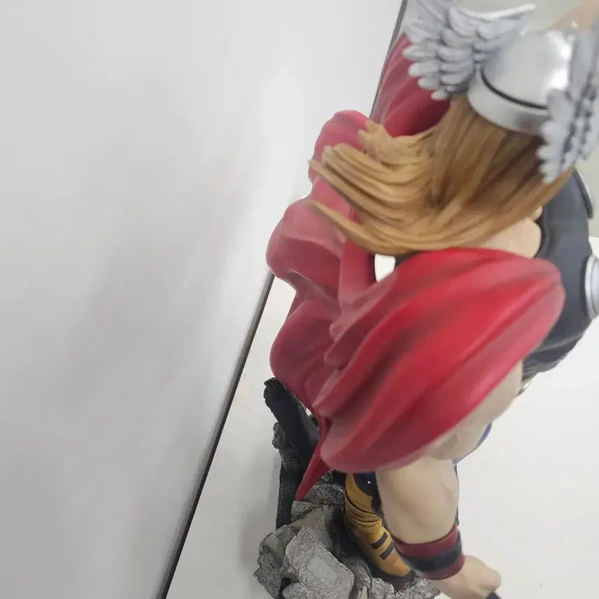 [BUNJANG] XM Studios Thor 1/4 Comic Version Statue Full Set / XM 스튜디오 토르 1/4 코믹버전 스태츄 풀박스