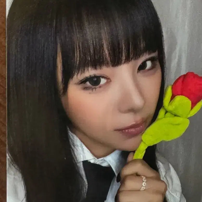 [BUNJANG] Mamamoo Bloommoo Wheein Photocard / 마마무 블룸무 꽃집 팝업 bloommoo 휘인 포토카드 포카