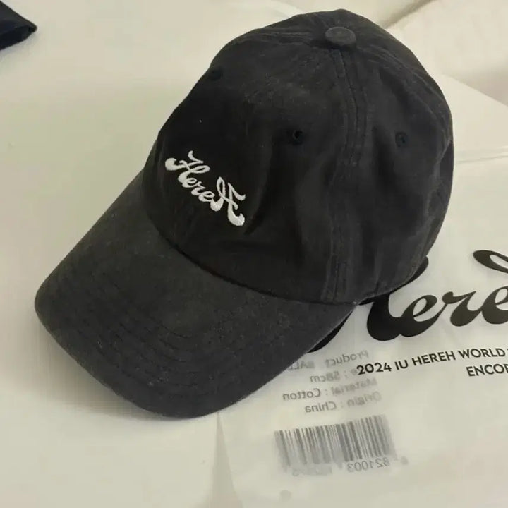 [BUNJANG] IU 2024 Concert Hat / 아이유 2024 헐콘 모자