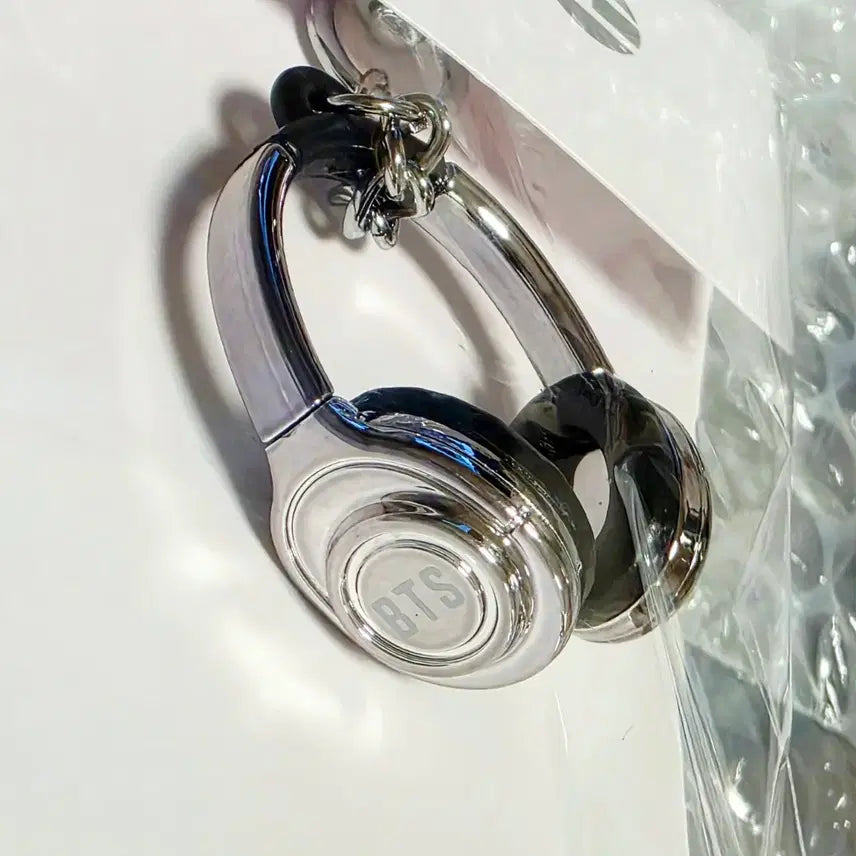 [BUNJANG] BTS Headphone Keyring / 미개봉 새상품 BTS 방탄 헤드폰 키링 굿즈