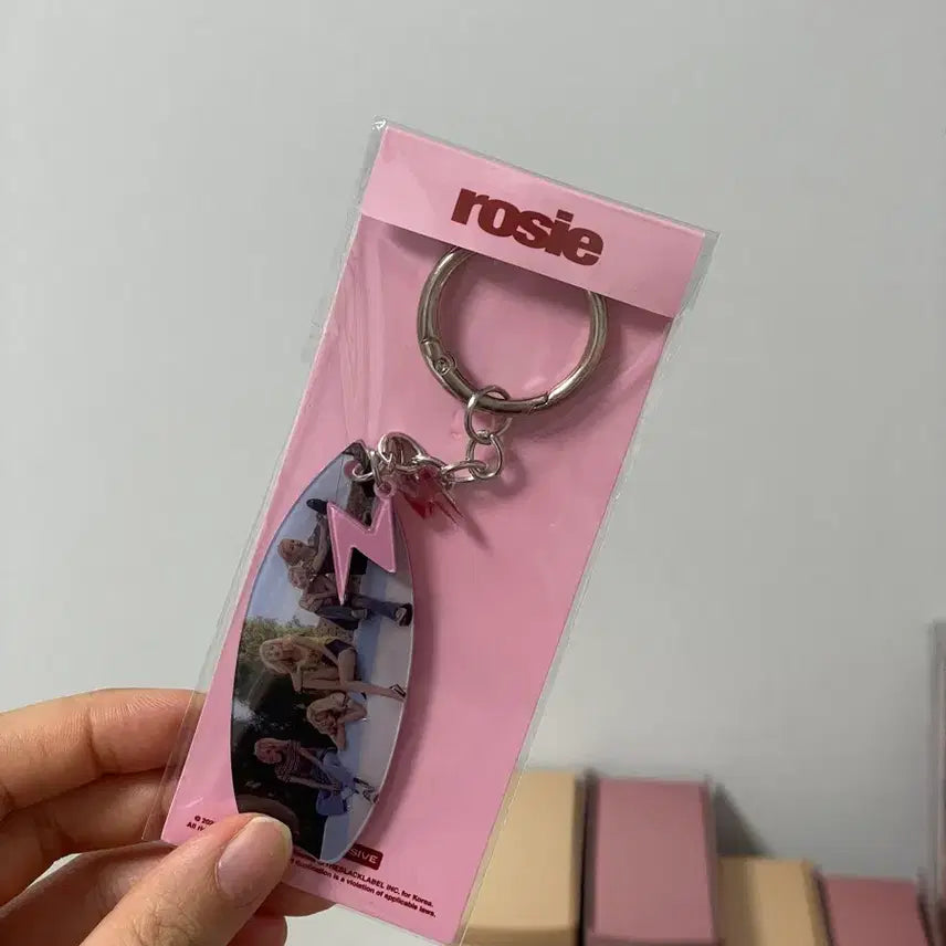 [BUNJANG] Blackpink Rosé Band Ver. Keyring / 새상품)블랙핑크 로제 밴드 ver 키링