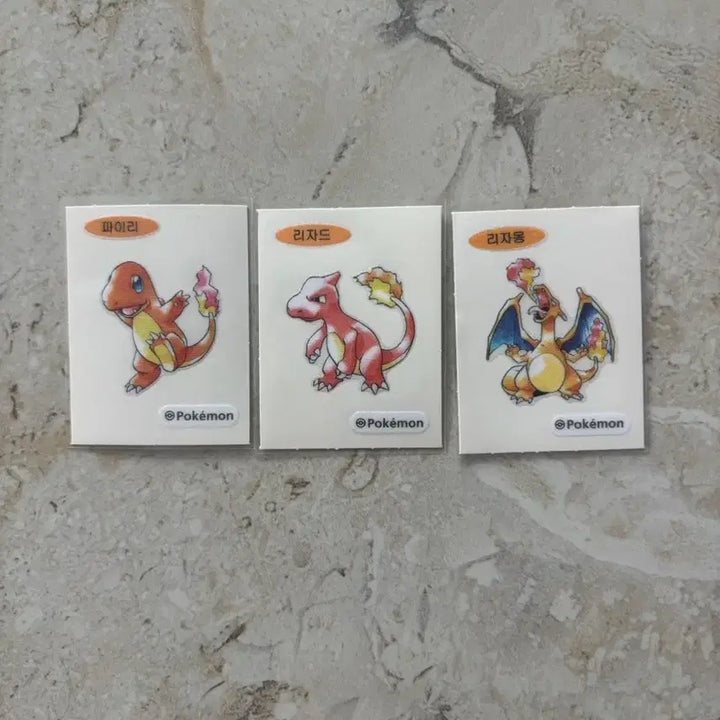 [BUNJANG] Pokemon 30th Anniversary Artwork Sticker Set (Charmander, Charmeleon, Charizard) / 포켓몬 띠부씰 30주년 아트워크 팔아요(파이리,리자드,리자몽)띠부씰