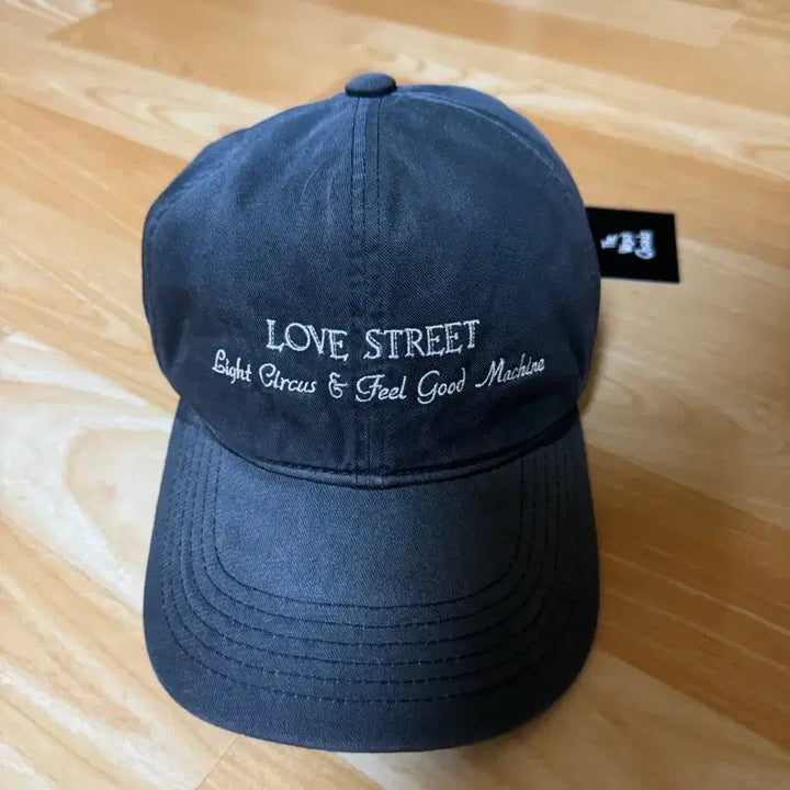 [BUNJANG] WEGO Love Street Cap Hat / 뤡코즈 러브스트릿 캡모자 판매합니다