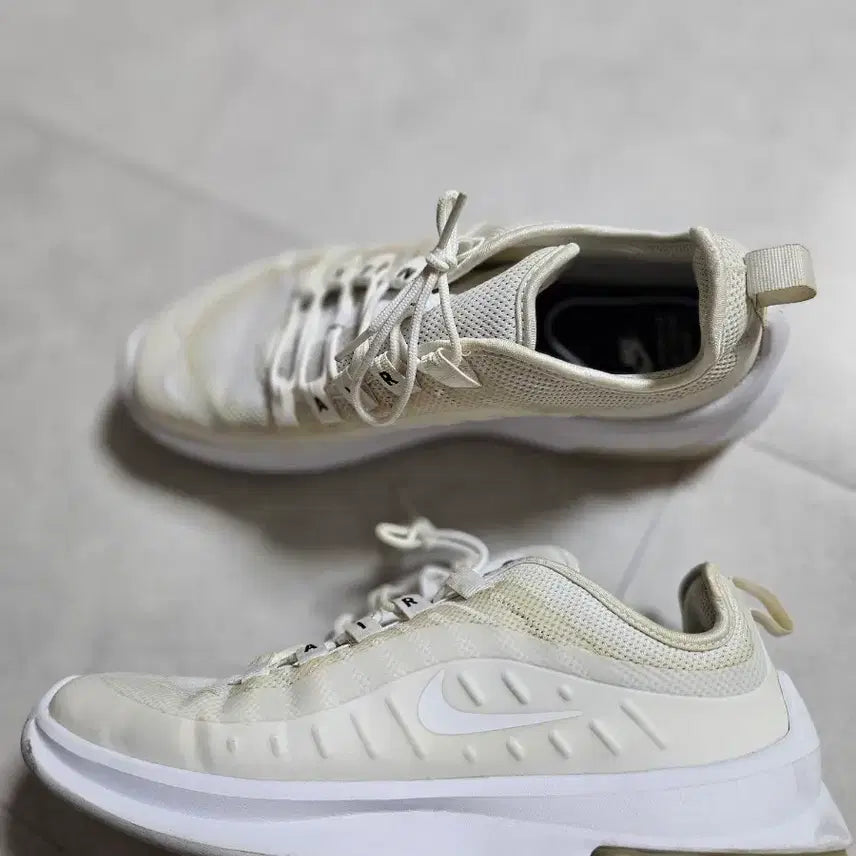 [BUNJANG] Nike Air Max White Sneakers / 나이키 에어맥스  운동화 화이트  270