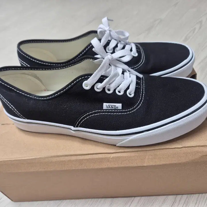 [BUNJANG] Vans Authentic Black 265mm Sneakers / 반스 어센틱 265m