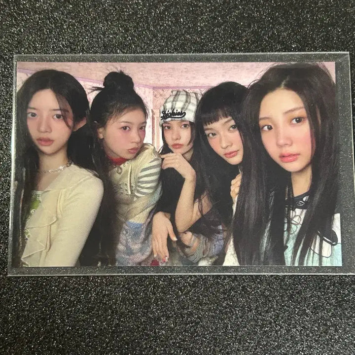 [BUNJANG] ILLIT Magnetic Mini Fan Meeting Group Photocard / 아일릿 마그네틱 미니팬미팅 단체 포토카드 포카
