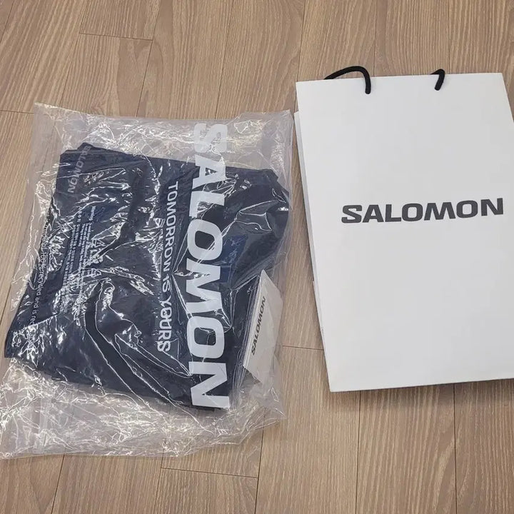 [SOLD OUT] 새상품 살로몬 남성 방풍 바지 블랙 m사이즈