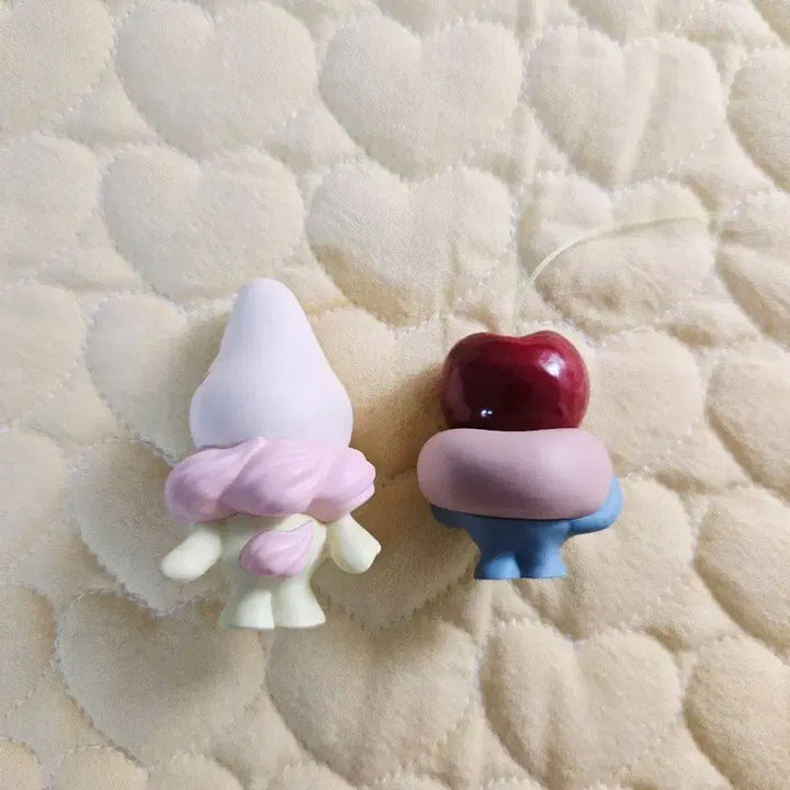 [BUNJANG] Boiboi Sweets Art Toy Cherry &amp; White Strawberry Shortcake (Set of 2) / (2개일괄) boiboi 스위츠아트토이 체리, 화이트딸기생크림