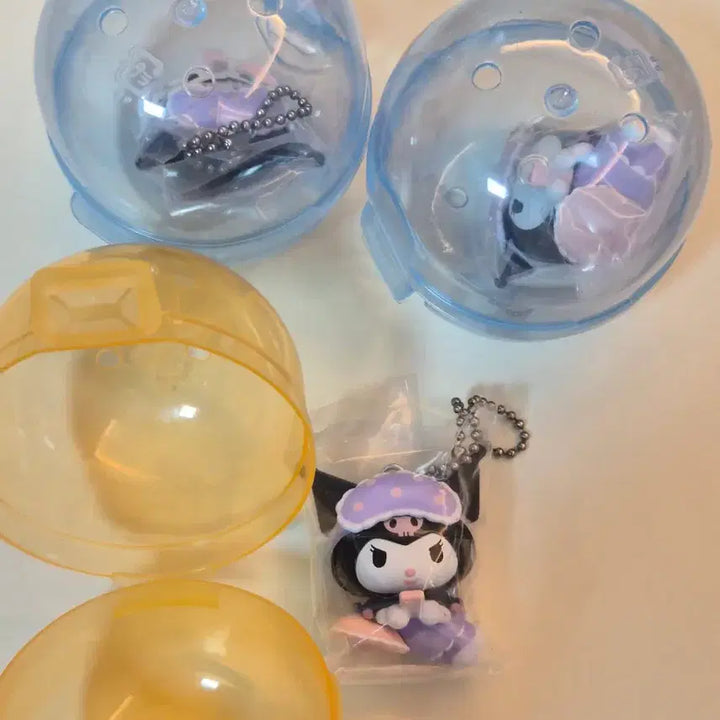 [BUNJANG] Sanrio Kuromi Lying Down Figure Keychain (Sealed) / [미개봉] 산리오 가챠 > 누워있는 쿠로미 피규어 키링