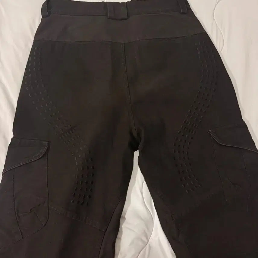 [BUNJANG] IGNOTA CORE:13 Bain Cargo Pants Black / 이그노타 코어:13 베인 카고 팬츠 블랙